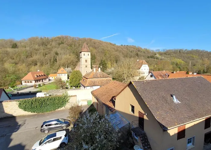 Schwarzes Lamm בית הארחה