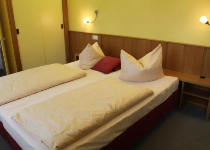 Гостевой дом Schwarzes Lamm 3*